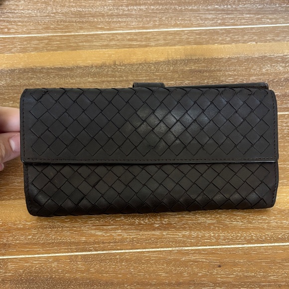 Bottega Veneta Handbags - Bottega Veneta Brown Intrecciato Leather BiFold Wallet